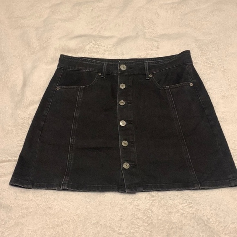 ☘️ American Eagle Black Button Up Mini Skirt size 6